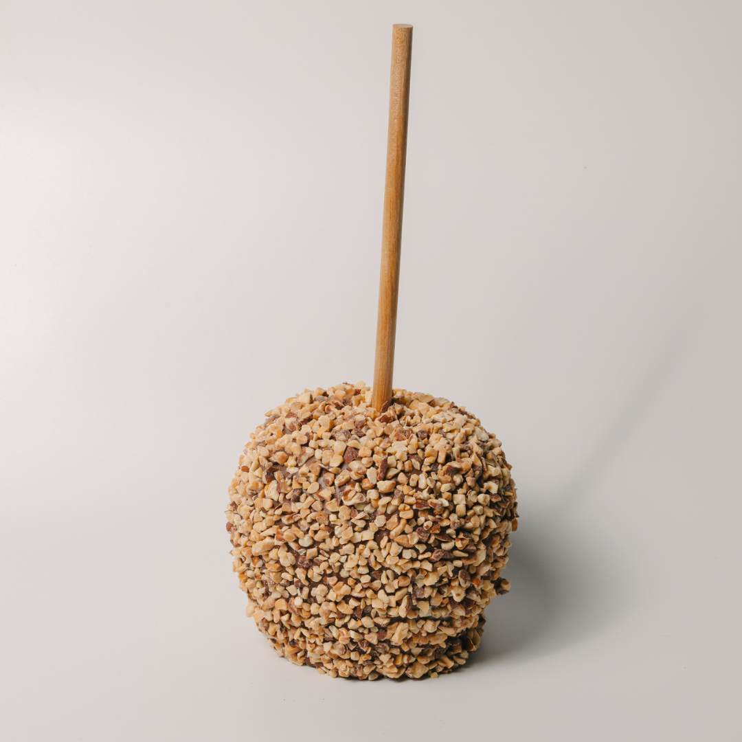Enjou nutty chocolate caramel apple detail